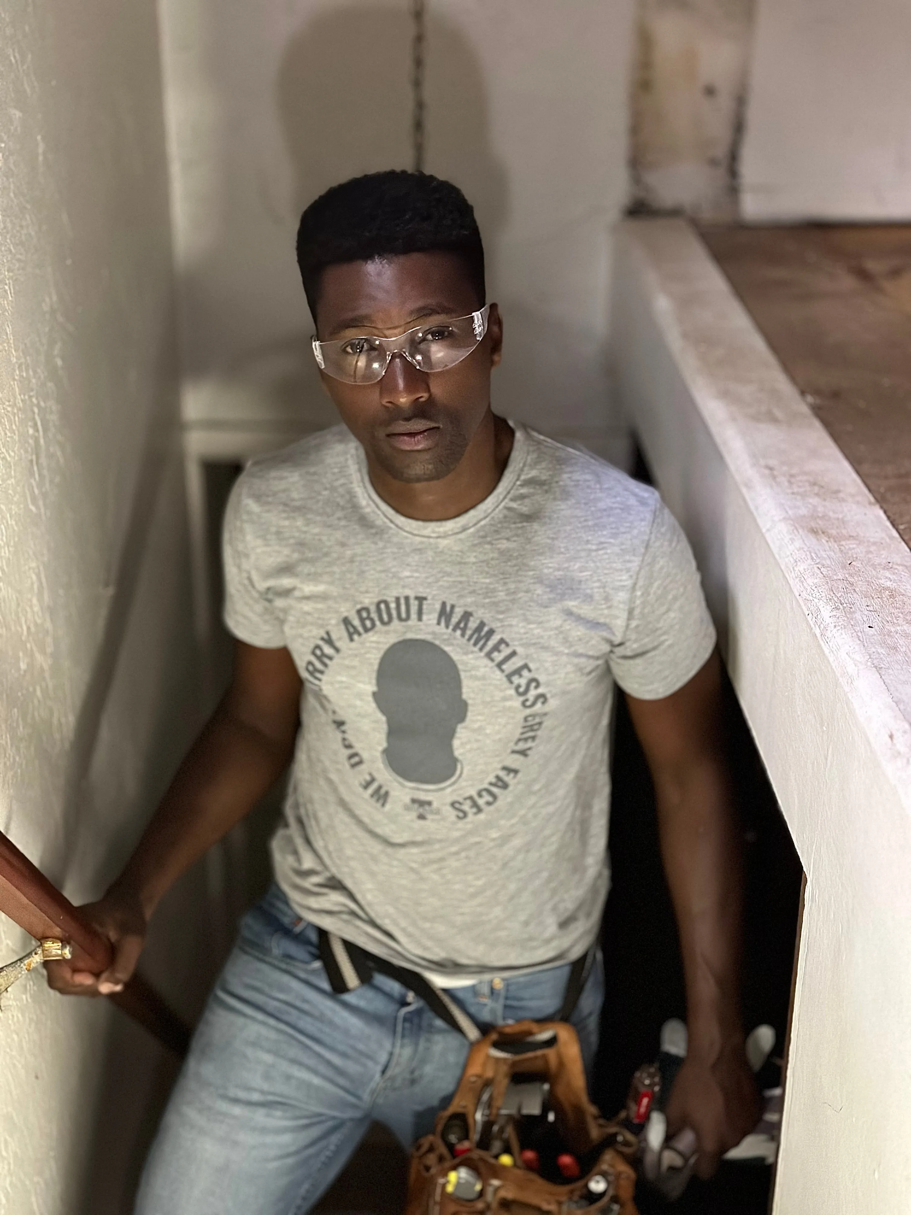Coach T "Grey Faces" Tee - Unisex