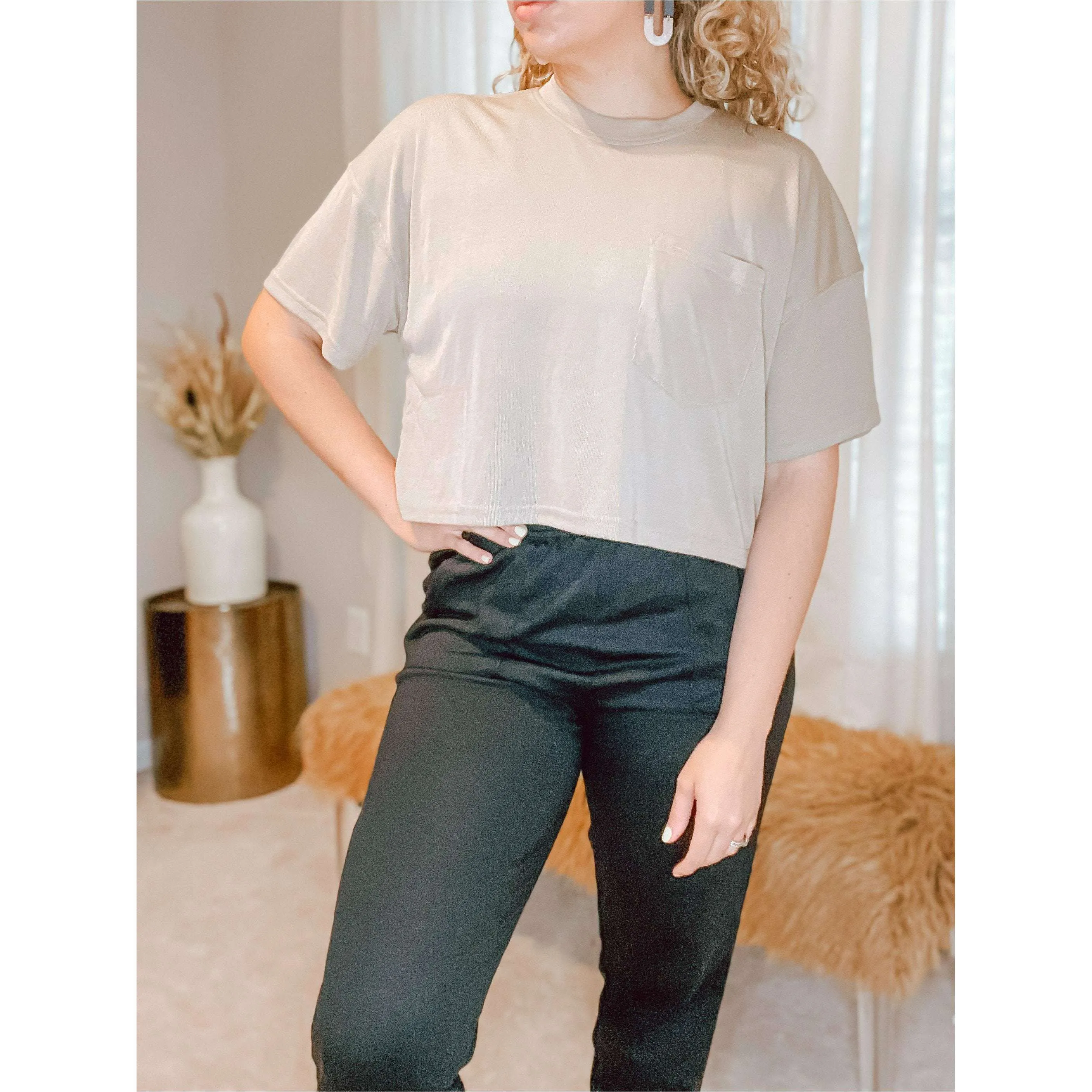 Luna Essential Cropped Top