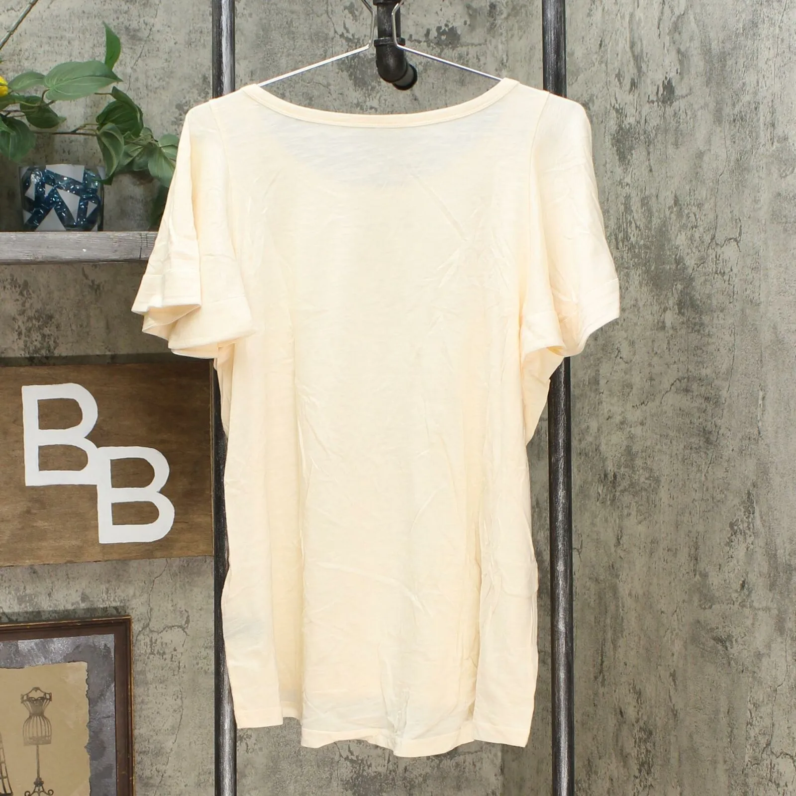 NWT DG2 by Diane Gilman Women's Flutter-Sleeve T-Shirt Large