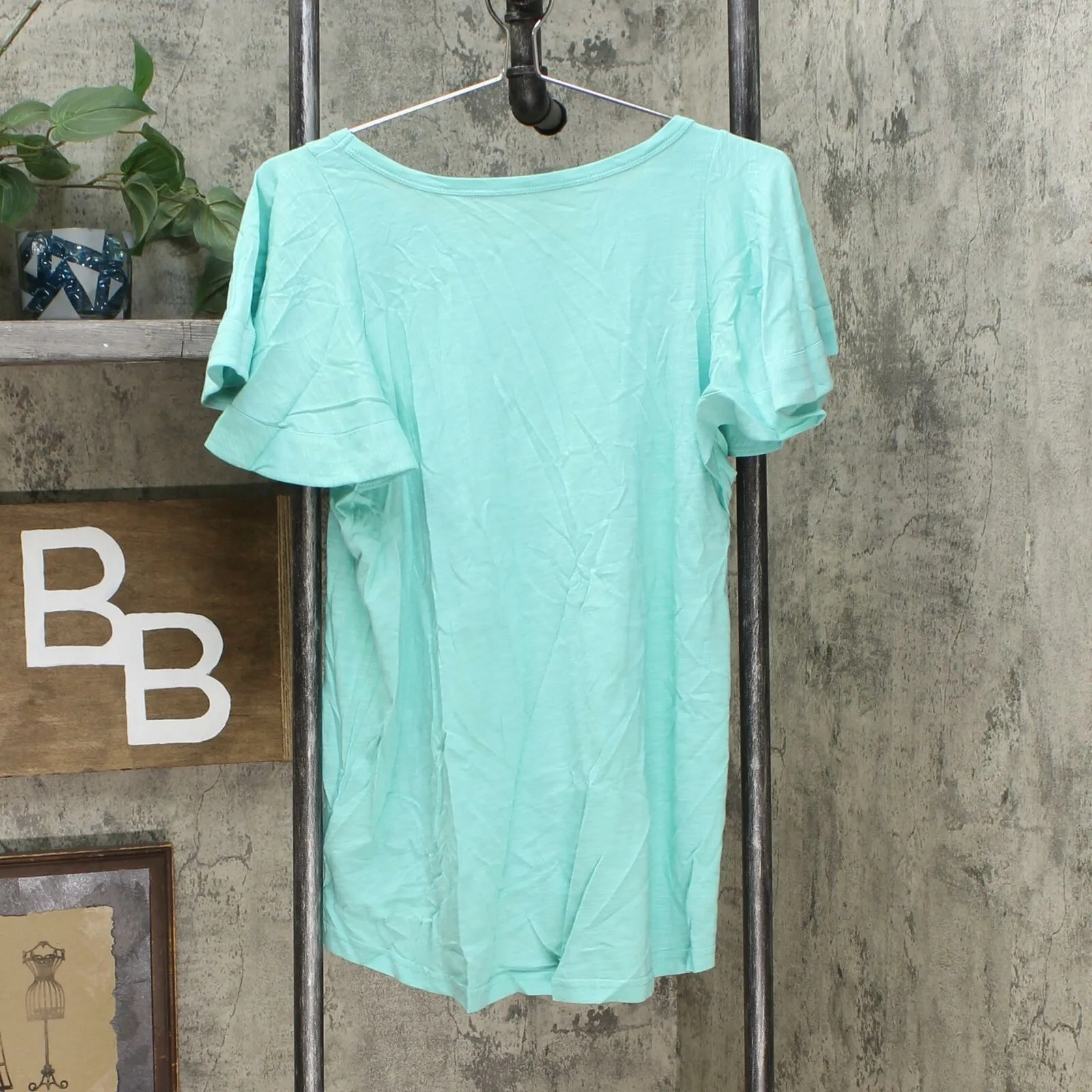 NWT DG2 by Diane Gilman Women's Flutter-Sleeve T-Shirt Large