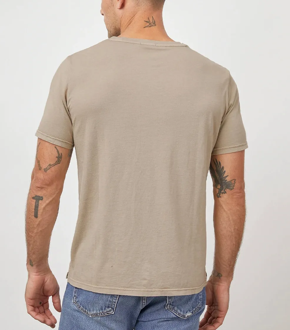 Rails Johnny Tee-desert sand