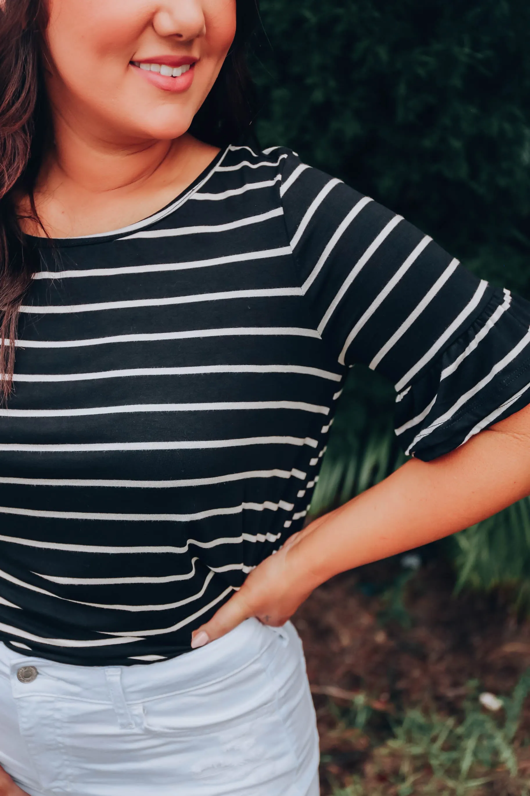 Summer Ruffle Sleeve Top - Black/Ivory