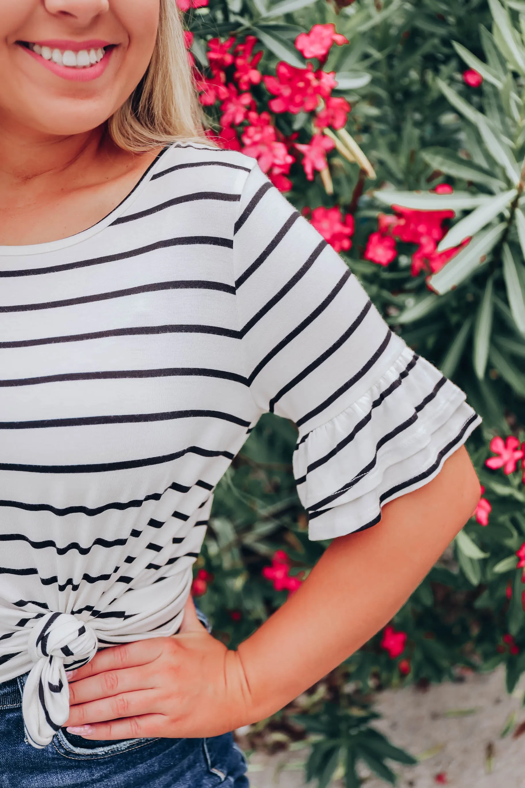 Summer Ruffle Sleeve Top - Ivory/Black