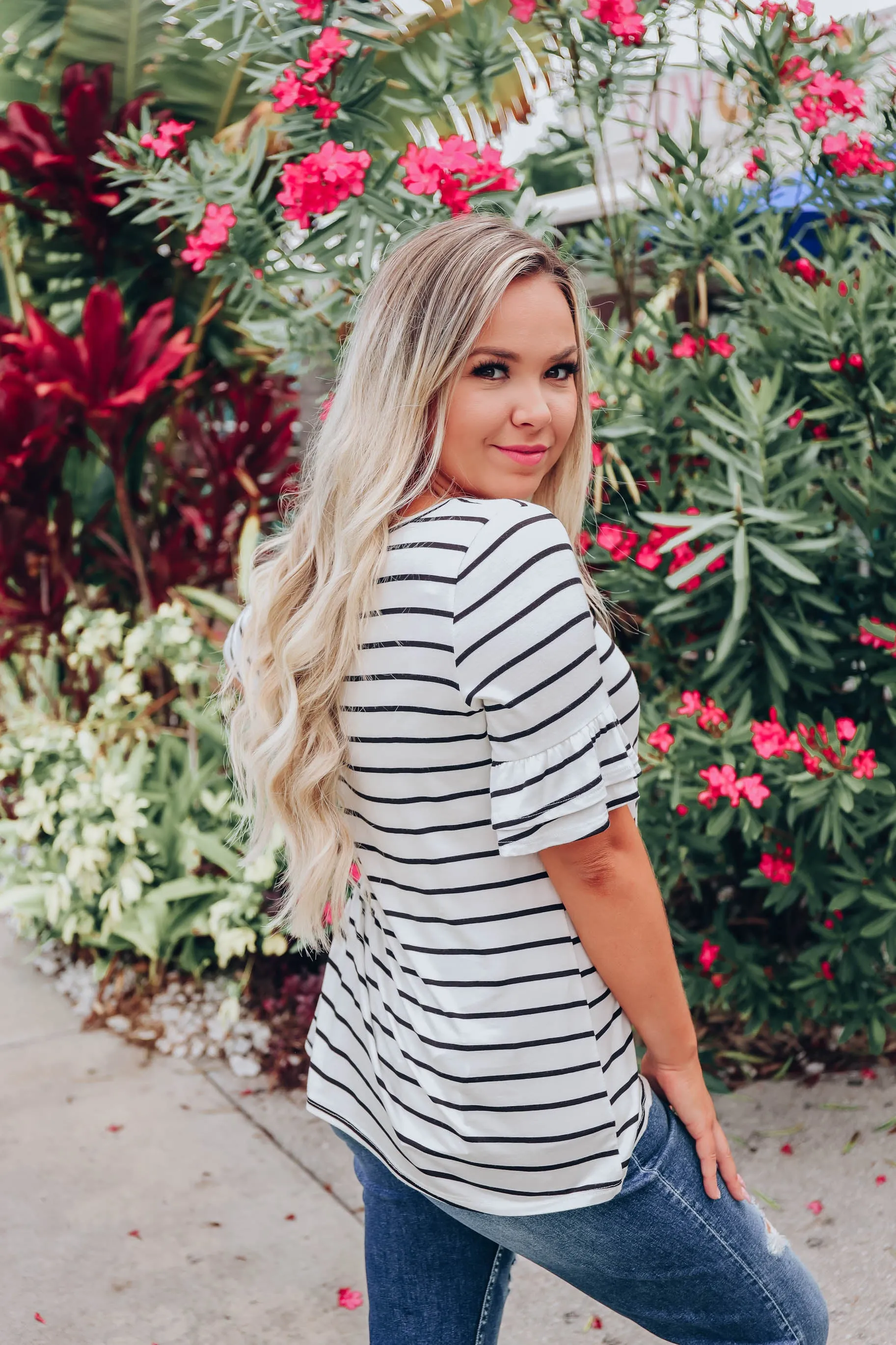 Summer Ruffle Sleeve Top - Ivory/Black